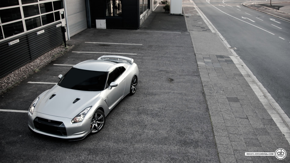 NISSAN GT-R R35